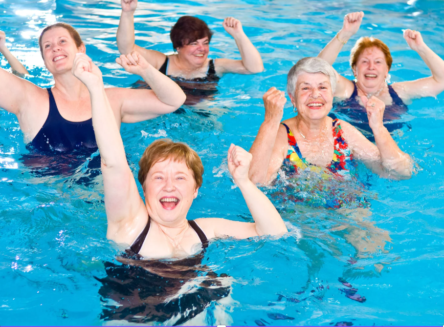 Water Aerobics exercise by elderly:one of the 5 exercises for seniors to lose belly fat